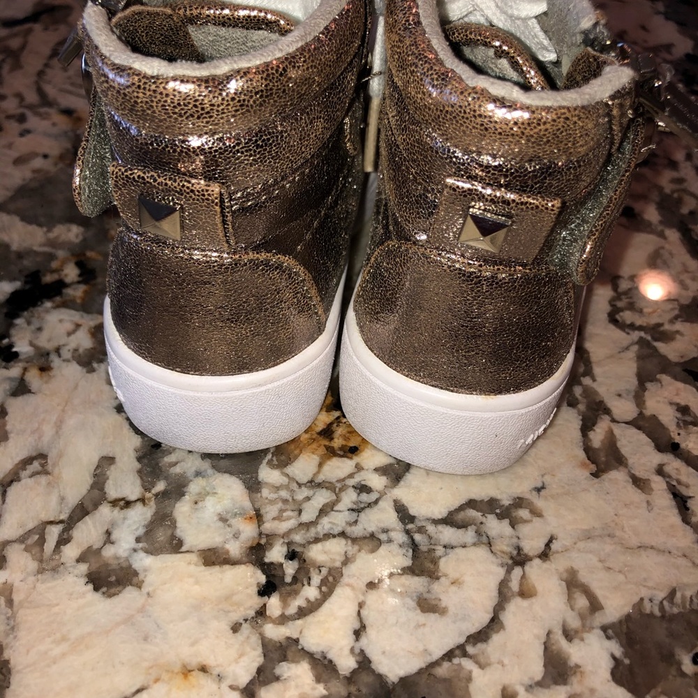 Size 5 ( little girl) Michael Kors High tops - Picture 5 of 8